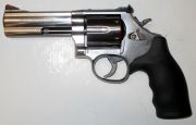 Smith & Wesson 686