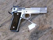 Smith & Wesson 945 PERFORMANCE