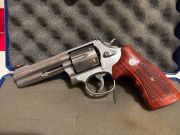 Smith & Wesson 686