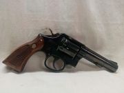Smith & Wesson 10