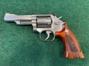 SMITH &amp; WESSON 66-1