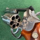 SMITH &amp; WESSON 66-1