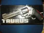Taurus 454 Raging Bull