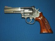 Smith & Wesson 686