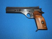 Beretta 76