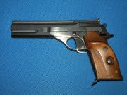 Beretta 76