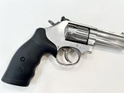 Smith & Wesson 617-6 4″ – S.D.A.