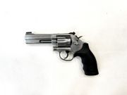 Smith & Wesson 617-6 4″ – S.D.A.
