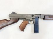 THOMPSON Submachine Gun