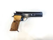 Beretta 76