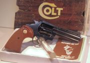 Colt DIAMONDBACK 4"