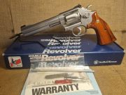 Smith & Wesson 617 TARGET CHAMPION