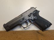 Sig Sauer P 220