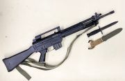 Beretta AR70/90 con Baionetta