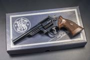 SMITH &amp; WESSON 53