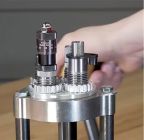 LEE crimpatore ed inseritore di palla micrometrico