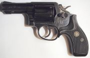 SMITH &amp; WESSON 13