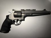 Smith & Wesson 629 performance center 44 magnum