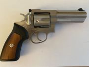 Ruger GP100 - 357 magnum