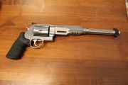 SMITH &amp; WESSON